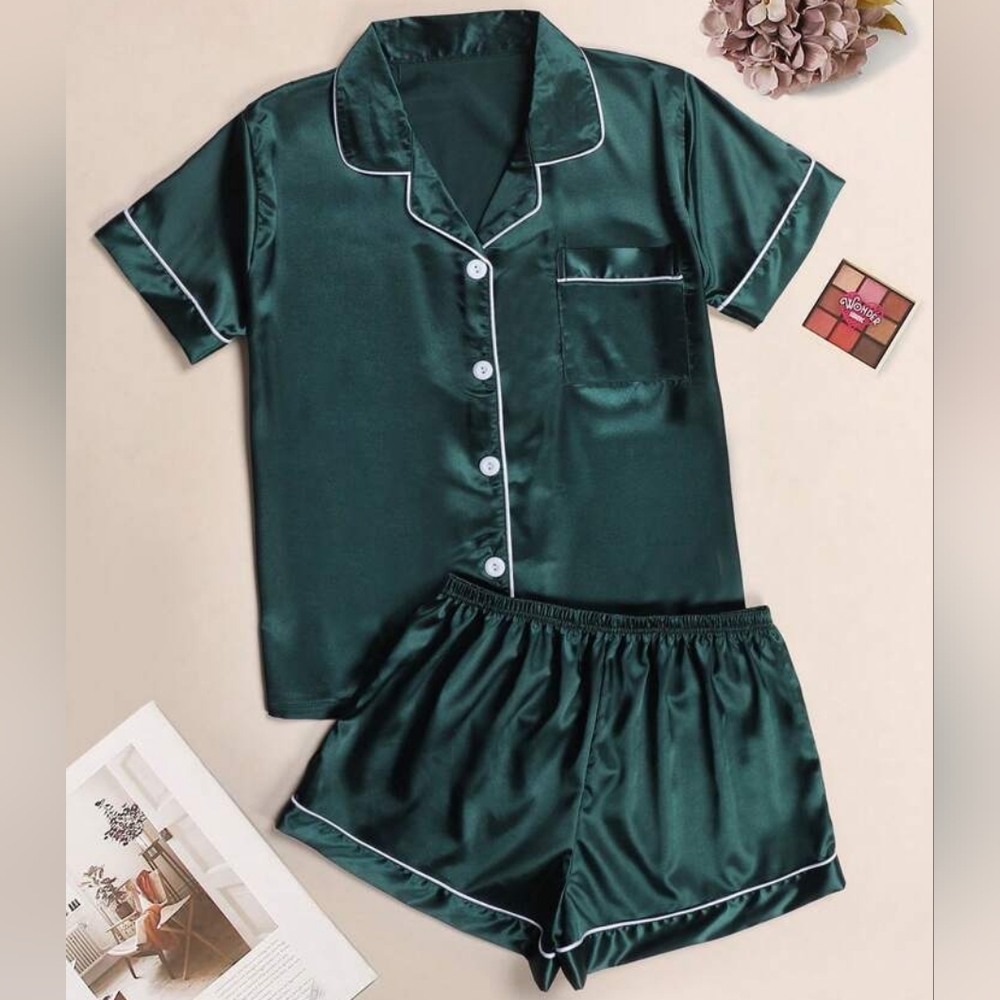 SHEIN Dark Green Satin PJ Set / Size Medium